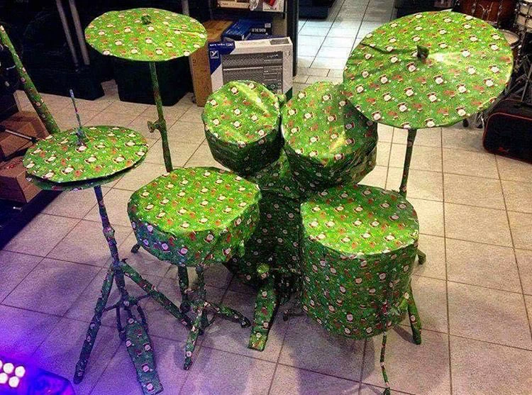 開けなくてもわかる？一目で何かわかるクリスマスプレゼントがこれｗｗｗ