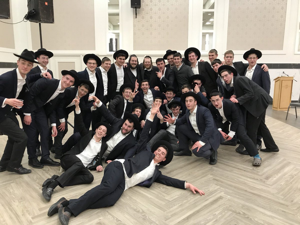 Chaim Blumenfeld (@blumenfeldchaim) on Twitter photo A #Chanukah Mesiba on fire 🔥 last night in Lakewood! Music by <a href="/bygrossmusic/">Boruch Yidy Gross</a>. #HappyChanukah A #Chanukah Mesiba on fire 🔥 last night in Lakewood! Music by <a href="/bygrossmusic/">Boruch Yidy Gross</a>. #HappyChanukah