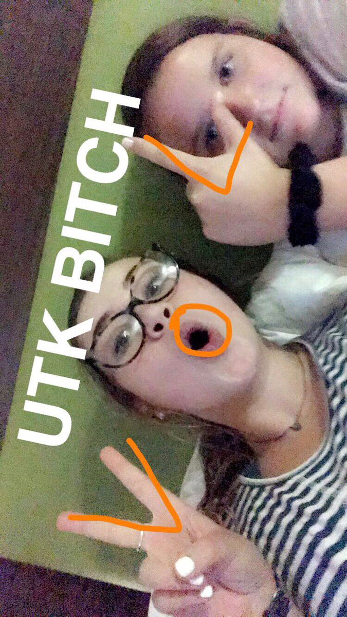 haley_farley's tweet photo. HBD to my bess frand!! All these years and you still put up w me❤️ i ain’t eva gon stop luvin u biiitch😚 #bestfriendpack #govols https://t.co/JczH8YU9BC