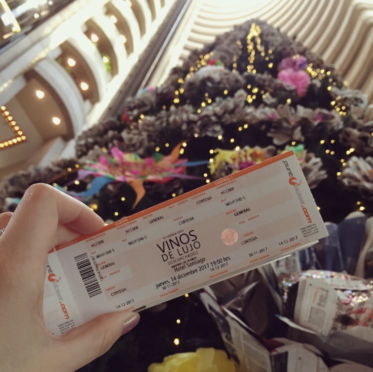 Participa por una entrada doble para asistir a la 10ª Feria Vinos de Lujo, sólo tienes que compartir esta publicación en nuestro Fanpage de Facebook y etiquetar a tu acompañante. Suerte!!
#FeriaVinosdeLujo2017 #HotelSantiago #Concurso