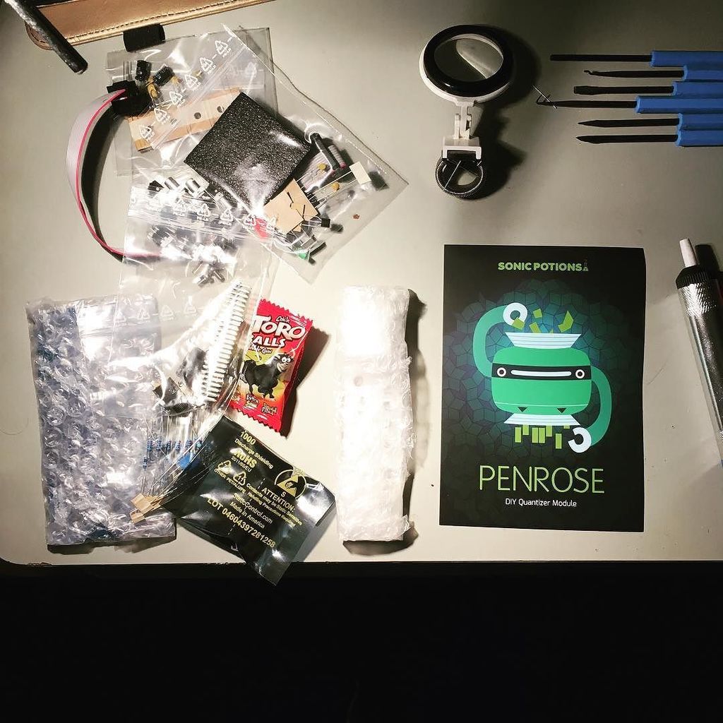 cherifhashizume's tweet photo. Today’s #diy #eurorack #build is #sonicpotions #penrose #quantizer Yes, it came with a candy. You can’t really fault that https://t.co/lhKLYm6LYP https://t.co/YQgSvPn7Iy