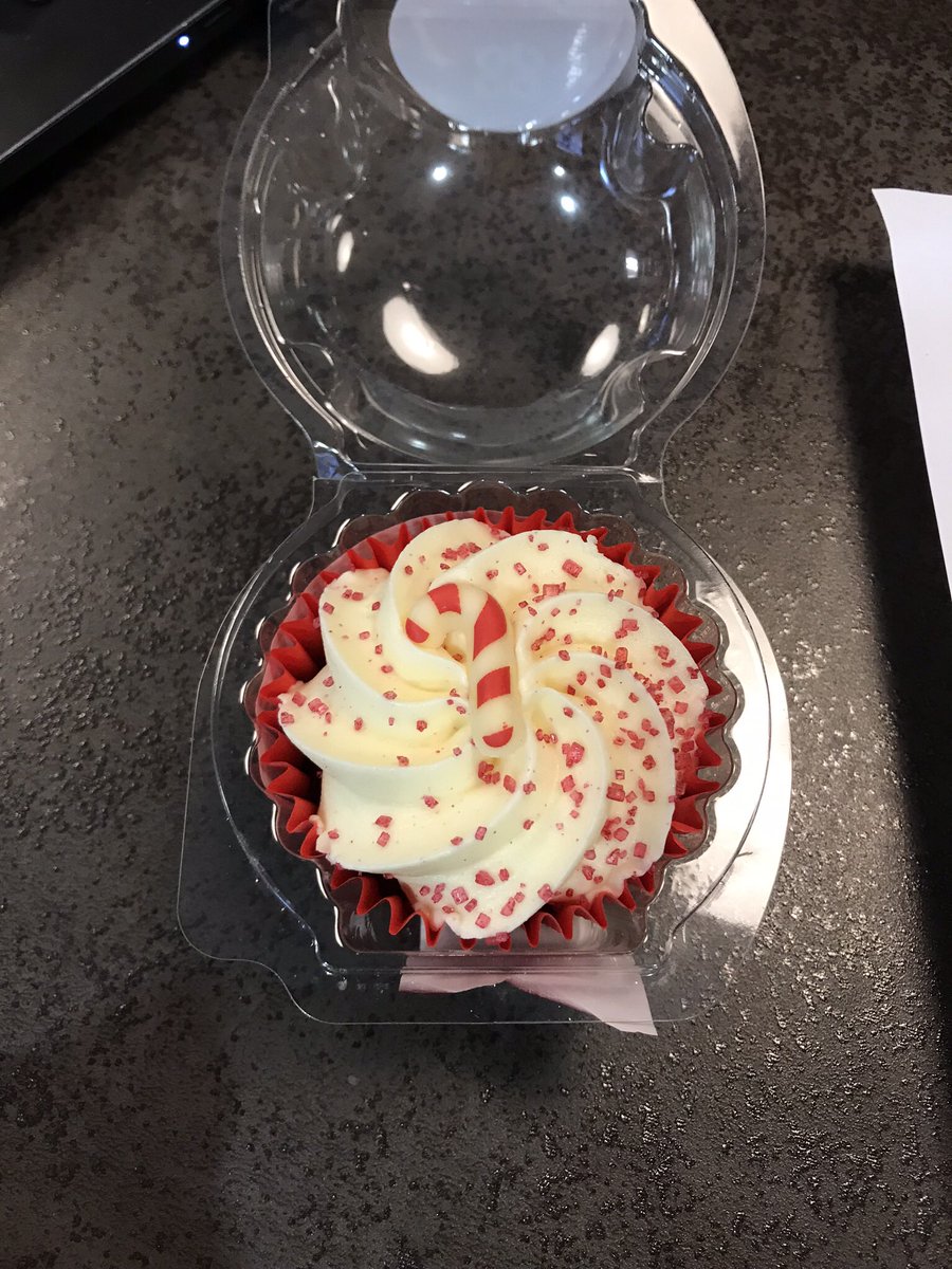 iamadamash's tweet photo. @dadwroteaporno I can’t even enjoy my Co-Op Christmas cupcake any more 😰 #candycanedildo https://t.co/7onpshmN6G