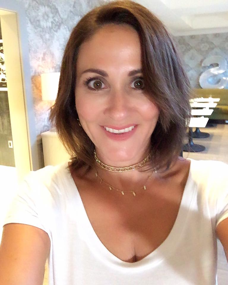 singleinthecity's tweet photo. Being nicer towards yourself goes a long way in helping u reach your goals. Most of us think we have to be tough, more focused, more productive, more motivated. Be. nice to yourself. #LauraBilotta https://t.co/UbQt5H7jW9 #singleinthecity #datinglife #singleprofessionals #singles https://t.co/rZzKOIL30E