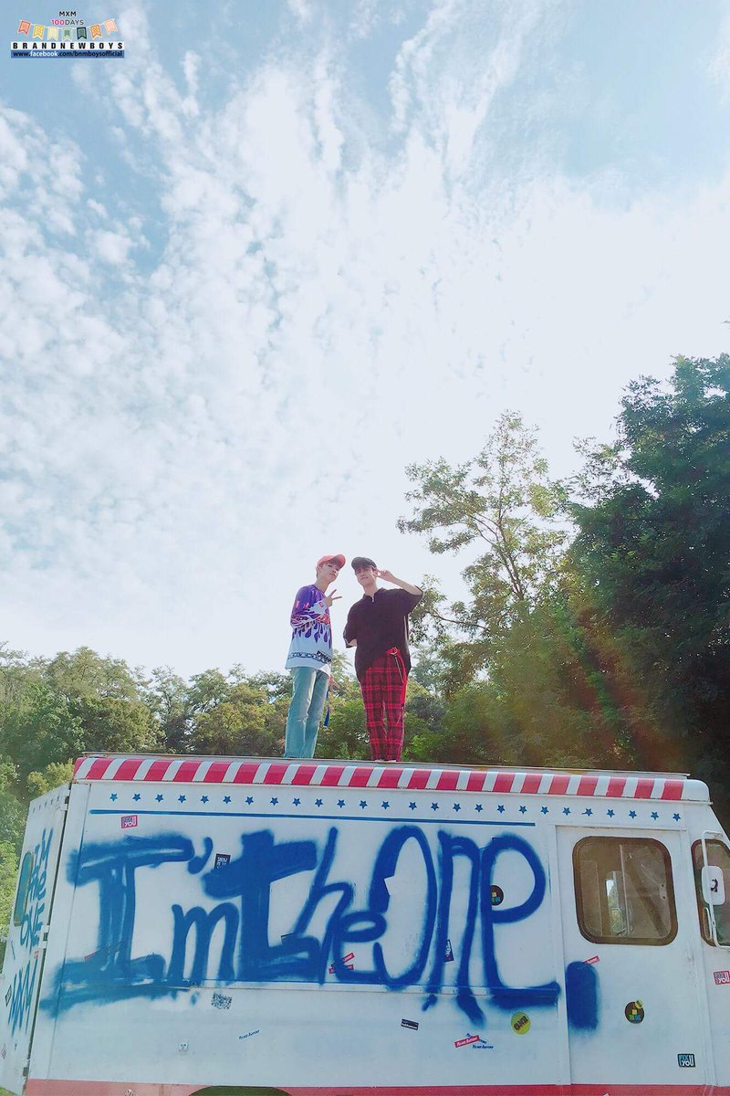 honey_p101's tweet photo. たくさんの写真と100日のメモリアル動画まで作ってくれてヨンドンもヨンドンペンも幸せな1日だったね🍀二人がブレンニューで本当に良かったしヨンドンもブレンニューのアーティストであることを誇りに思ってて素敵だよね✨100日本当におめでとう❤
#MXM100DAYS #MXM_100일_축하해 https://t.co/uFPfH0o5tw