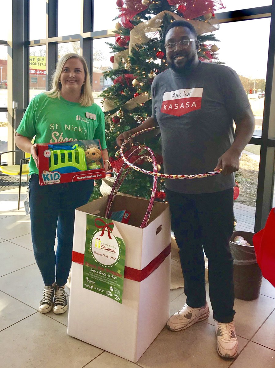 allegiancecu's tweet photo. Yesterday we delivered toys to St. Nick’s Shoppe, a holiday program offered by @CCAOKC and @SunbeamOKC! #ACUcares #okc https://t.co/09r4aUW61o