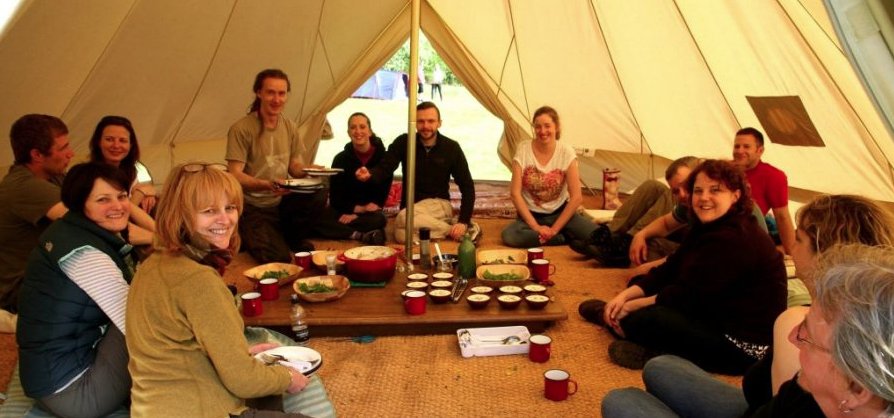 Struggling to pick that perfect gift for the wild outdoor fanatic in your life? <a href="/NorthernWildsUK/">Northern Wilds</a> now offers gift vouchers for 2018 foraging events! Book online and find out more here #wildatkielder northernwilds.co.uk