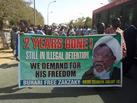 FatimaI13605665's tweet photo. Allah katsinewa buhari da gwamnatinsa da prof yemi osibanjo da masu shaawarsu da masu mulki irin nasu.
Free zakzaky dole https://t.co/gCkToJX0hR