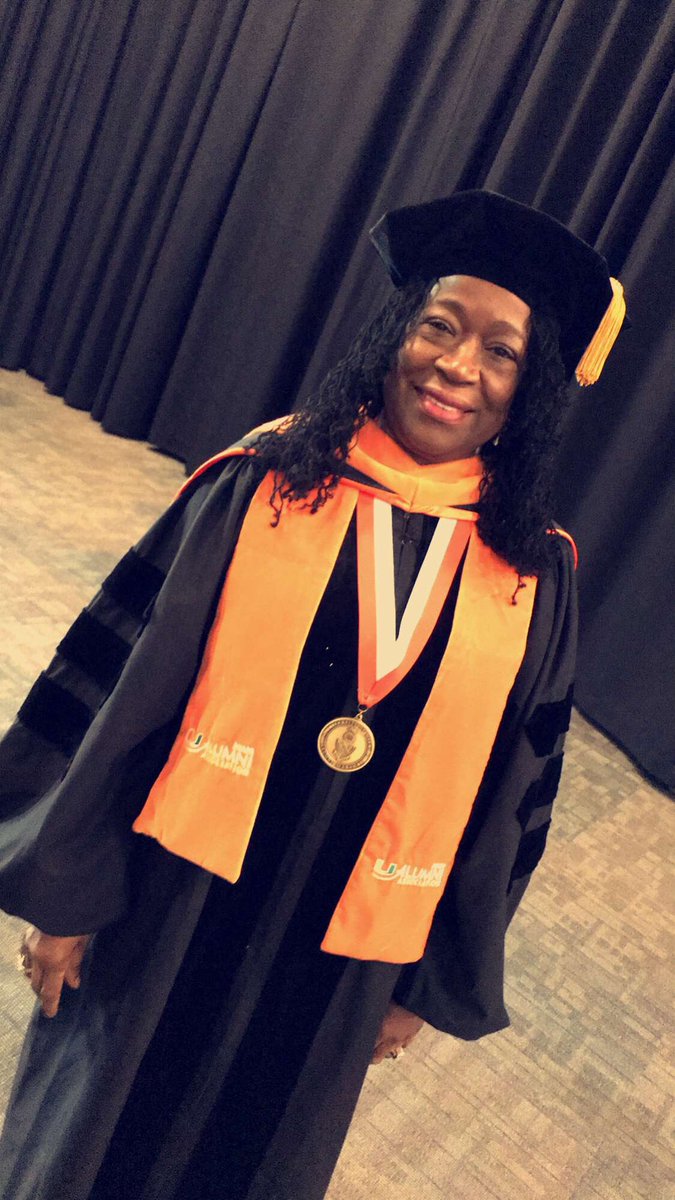 _ChellieBee's tweet photo. So my mom is an Alumni Marshall for todayโs Commencement Ceremony at The University of Miami #UMiamiGrad #DrMom #ProudDaughter #ItsAllAboutTheU #GoCanes https://t.co/39PNL1ULyt