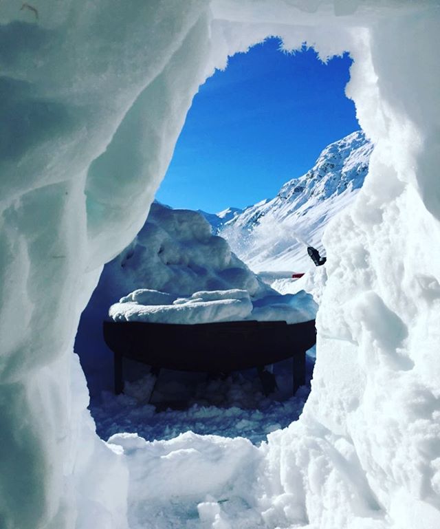 lechardon's tweet photo. Here's the view from the new Chardon igloo!#icebars #views #manchetvalley #terrace #chaletchardon #blueskies #bluebird #skiing #snow #valdisere #espacekilly https://t.co/63ZgN2HHVd