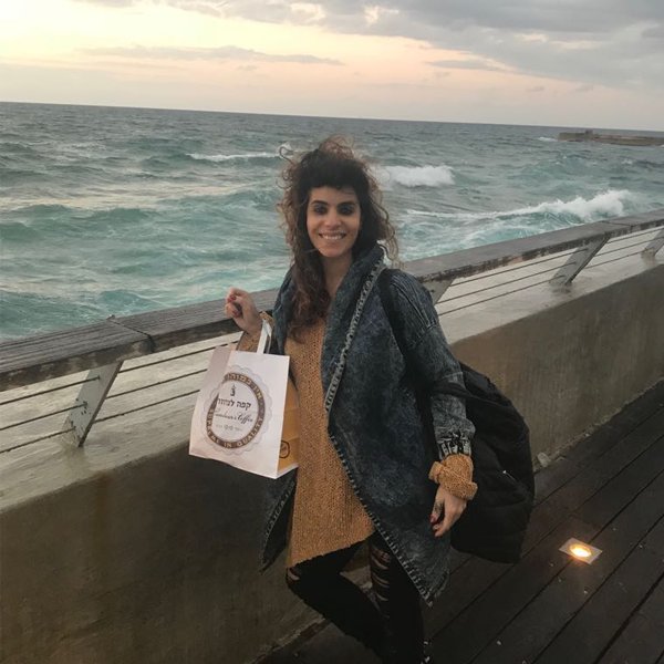 _MariaJuncal's tweet photo. Paseo por #TelAviv. ¡El mar siempre hermoso! https://t.co/f56KXdJZv9