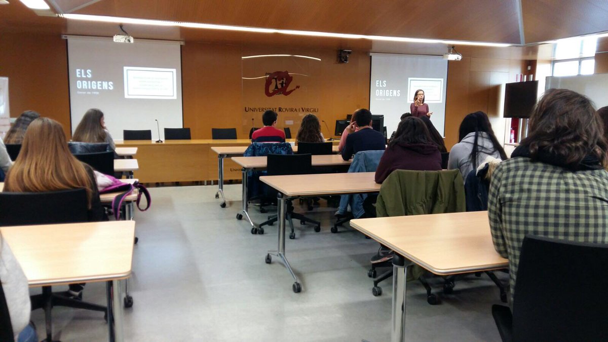 URVsolidaria's tweet image. Ahir vam rebre els alumnes de 4t d'ESO de la @LaSalleTforta en el marc del #ProjecteFaig Una trobada molt enriquidora i plena de propostes!! 
Moltes gràcies per comtpar amb nosaltres!