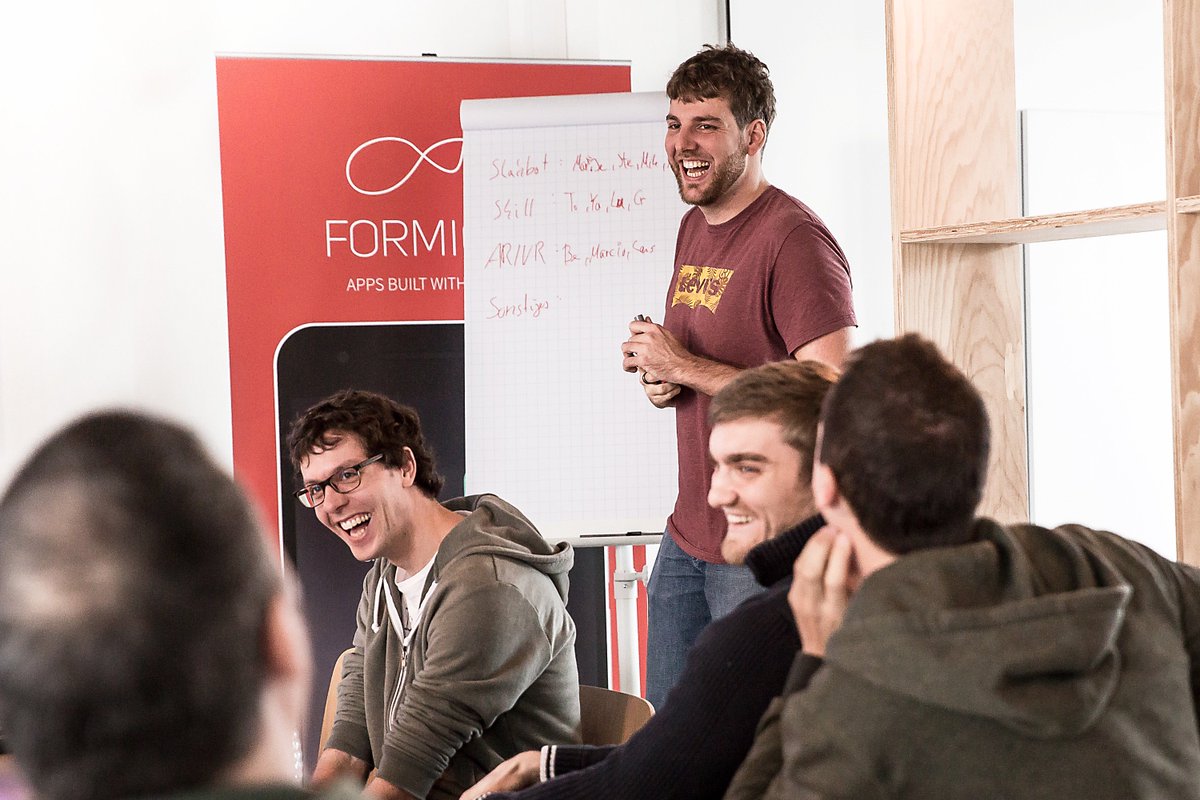 formigas's tweet photo. #ChaosDays: Ganz Formigas spielt verrückt!
Heute und morgen hat das Formigas Team die Chance, gemeinsam an neuen Technologien zu experimentieren. READY, SET, GO!
#RaumfürInnovation #NeueTechnologien #KreativSein https://t.co/lkU3E4Zr03