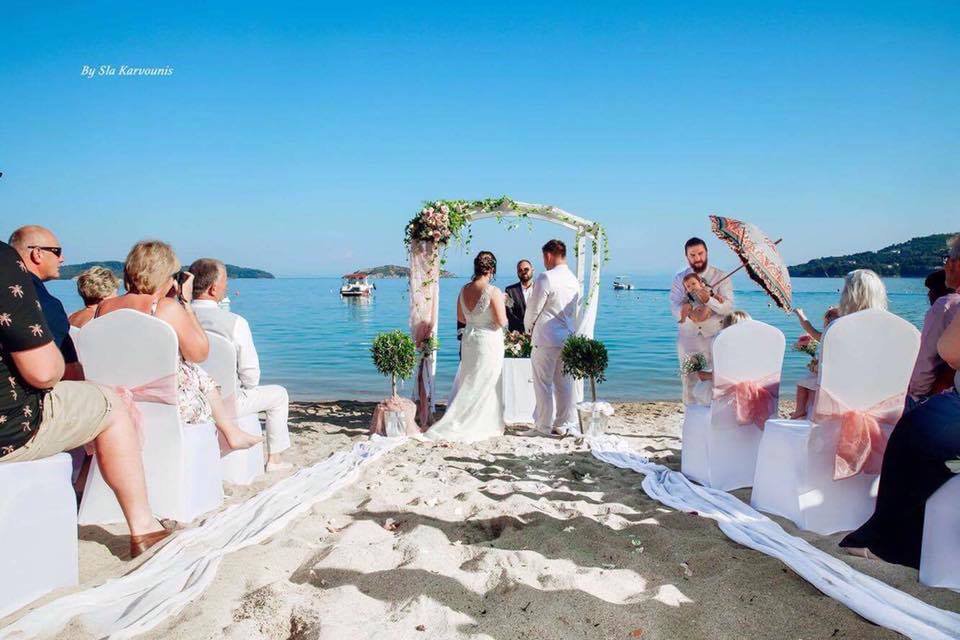 Exchange vows at magnificent locations and stunning #Wedding venues. 
Book today your #WeddingCeremony abroad at BookYourWeddingDay.com.