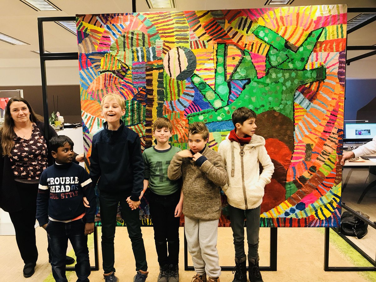 axellevaneyll1's tweet photo. Great gift made by children of Ter Bank’s school to thank us for the fund raising #CSR #ourjob2 https://t.co/wRayAeWUNN