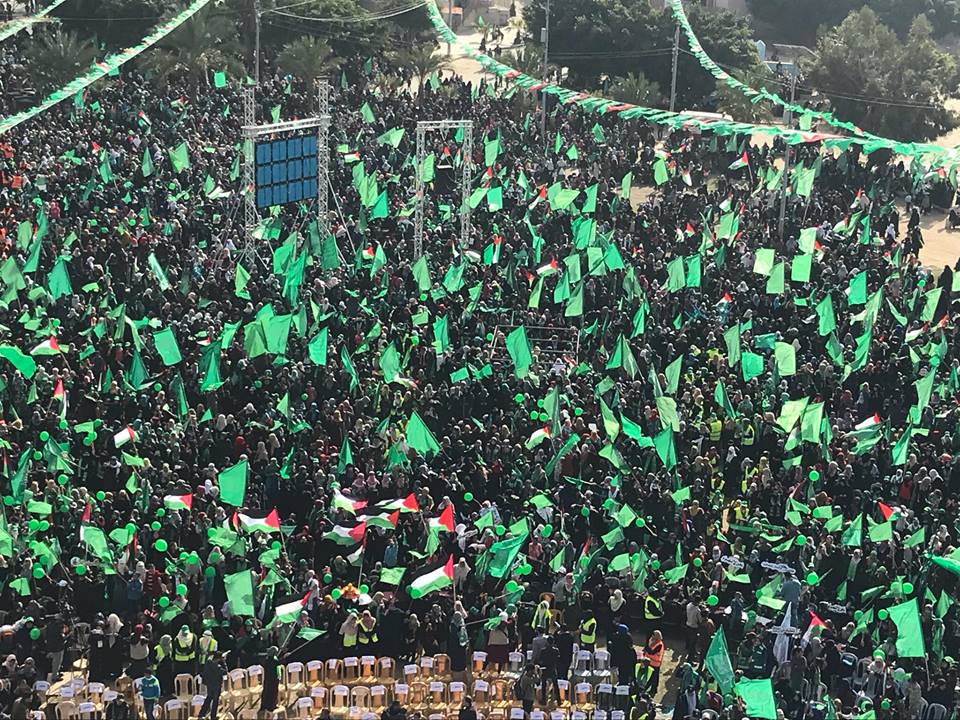 QudsNen's tweet photo. Hamas' 30th anniversary festival in #Gaza city.

Hamas was born out of the first Palestinian Intifada in 1987 as a response to Israel's illegal occupation of West Bank and the Gaza strip. It’s founder and spiritual leader was Sheikh Ahmed Yassin. https://t.co/NNEoLHtk6b