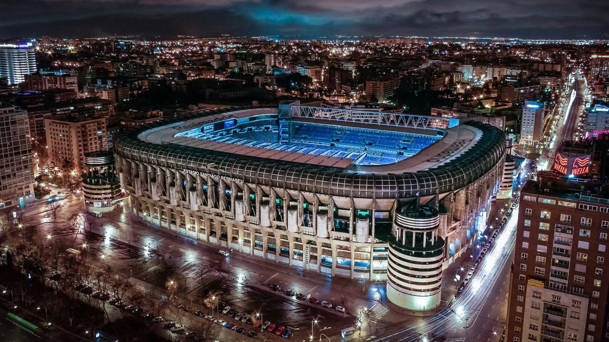 MadridistaGrada's tweet photo. Hoy el Santiago Bernabéu cumple 70 años🏟 #HalaMadrid https://t.co/oSfn8QtetY