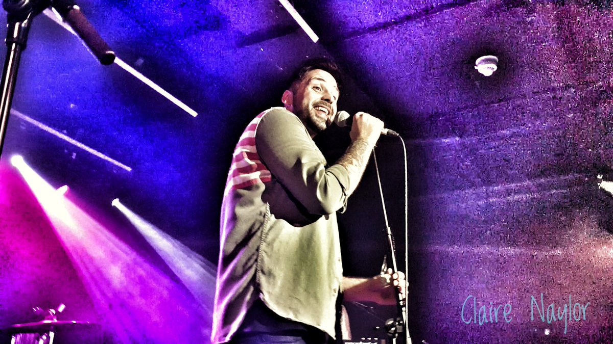 ClaireNaylor78's tweet photo. So it was 3 years ago today Ben Haenow was crowned the very worthy winner of #XFactor And what a way to mark the occassion.....an epic gig in his hometown #London #Proudfan #BestThreeYears #RisingTour #NewMusic https://t.co/Fn89esmAYH