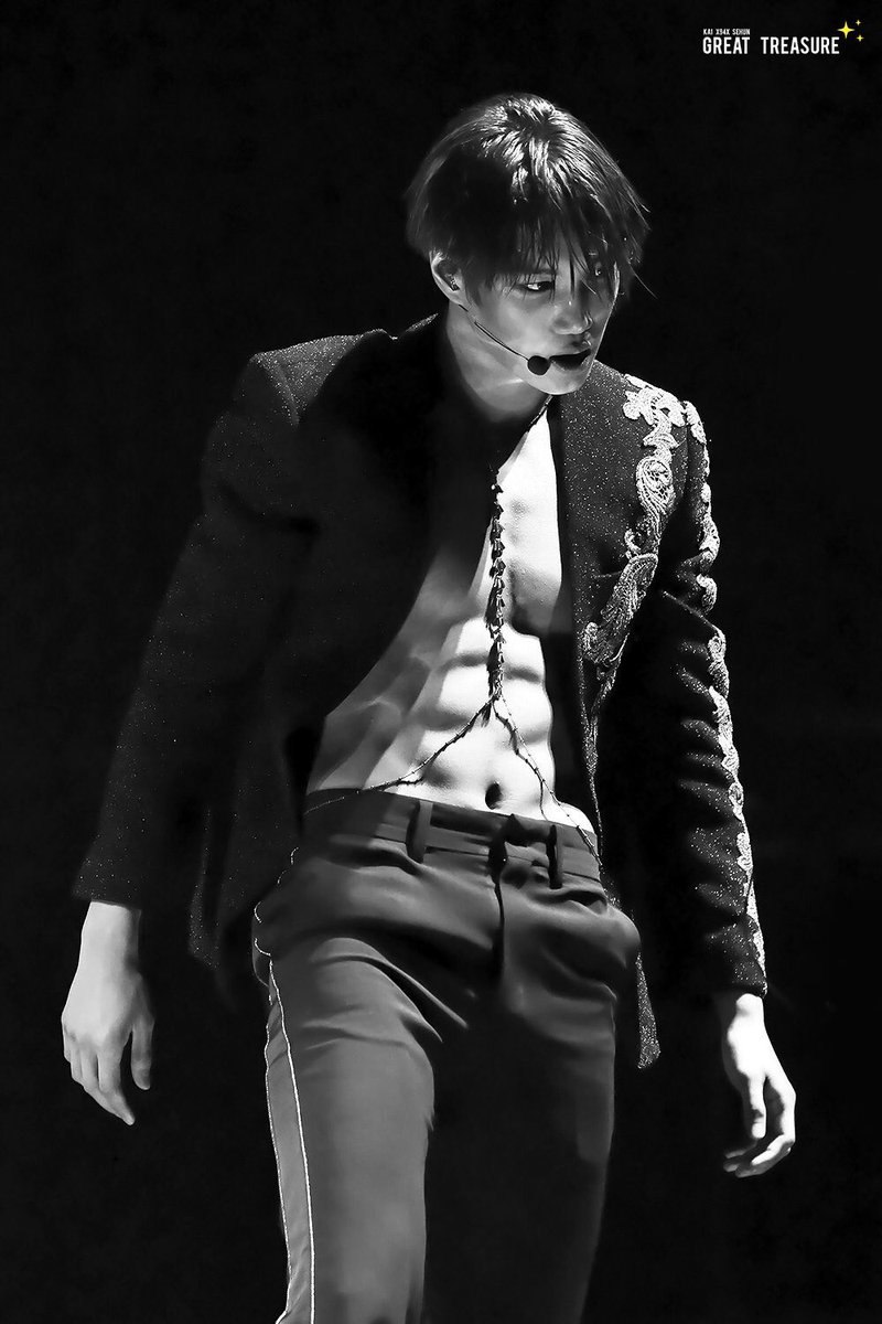 zkdIinpics's tweet photo. he is so.......... powerful......... https://t.co/86GHLqpWX2