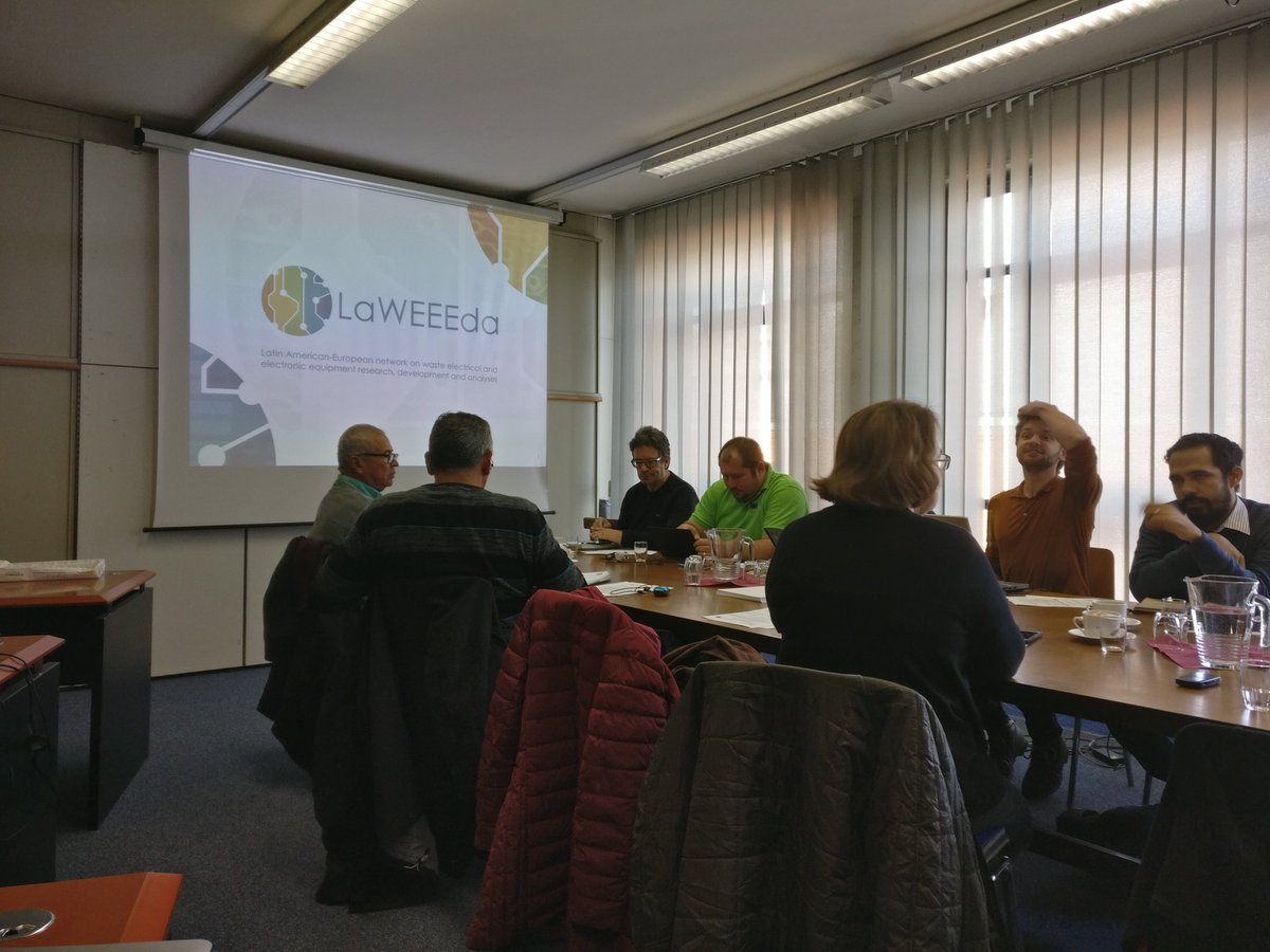 JimDHarris's tweet photo. @sascha_diedler presenting #LaWEEEda Work Package 1 update at BOKU Vienna meeting https://t.co/iFCQtrR5V3