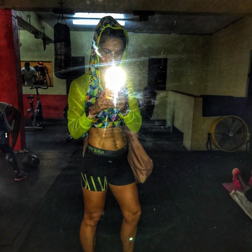 monika_jichova's tweet image. Set your goals high and do something everyday to move forward 
#morningcardio 5am 500cal. 🔥💪🔥10 min #stepmaster 1200 #jumprope 60 #pushups 3 min #plank 15 min #bike #motivation #gymfit #gymflow #thursday ift.tt/2zckcHN