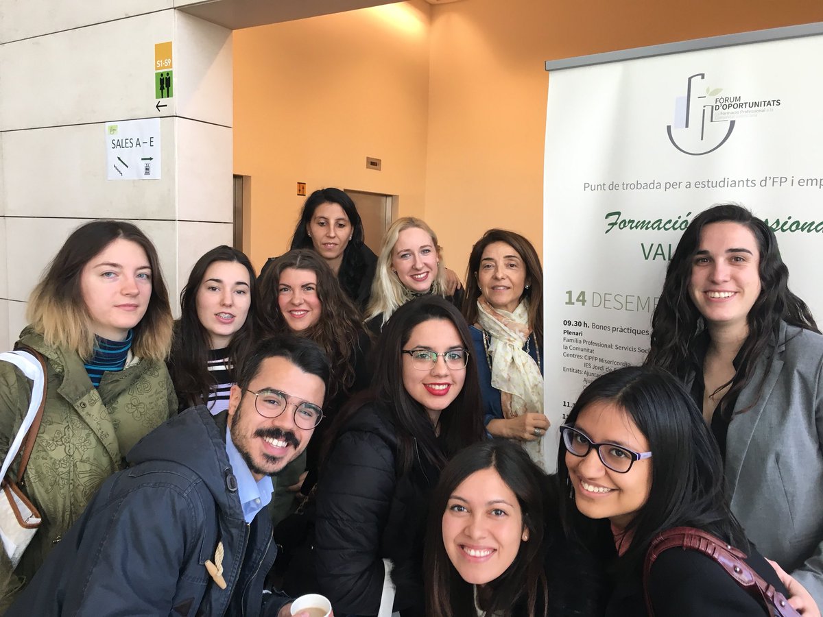 healthveteacher's tweet photo. #forumdFP @ausiasmarch Experiencias de FP Dual https://t.co/qprtPokJ7s