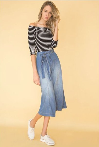 Shop126's tweet photo. Blusa ombro a ombro e pantacourt jeans = ❤️❤️ 
Peças disponíveis também na e-shop pelas referências 
(ref blusa: 003083) (ref calça: 003075) 
#shop126 #look #moda #altoverao #listra #pantacourt #ombroaombro https://t.co/Xv8hnJYbc8
