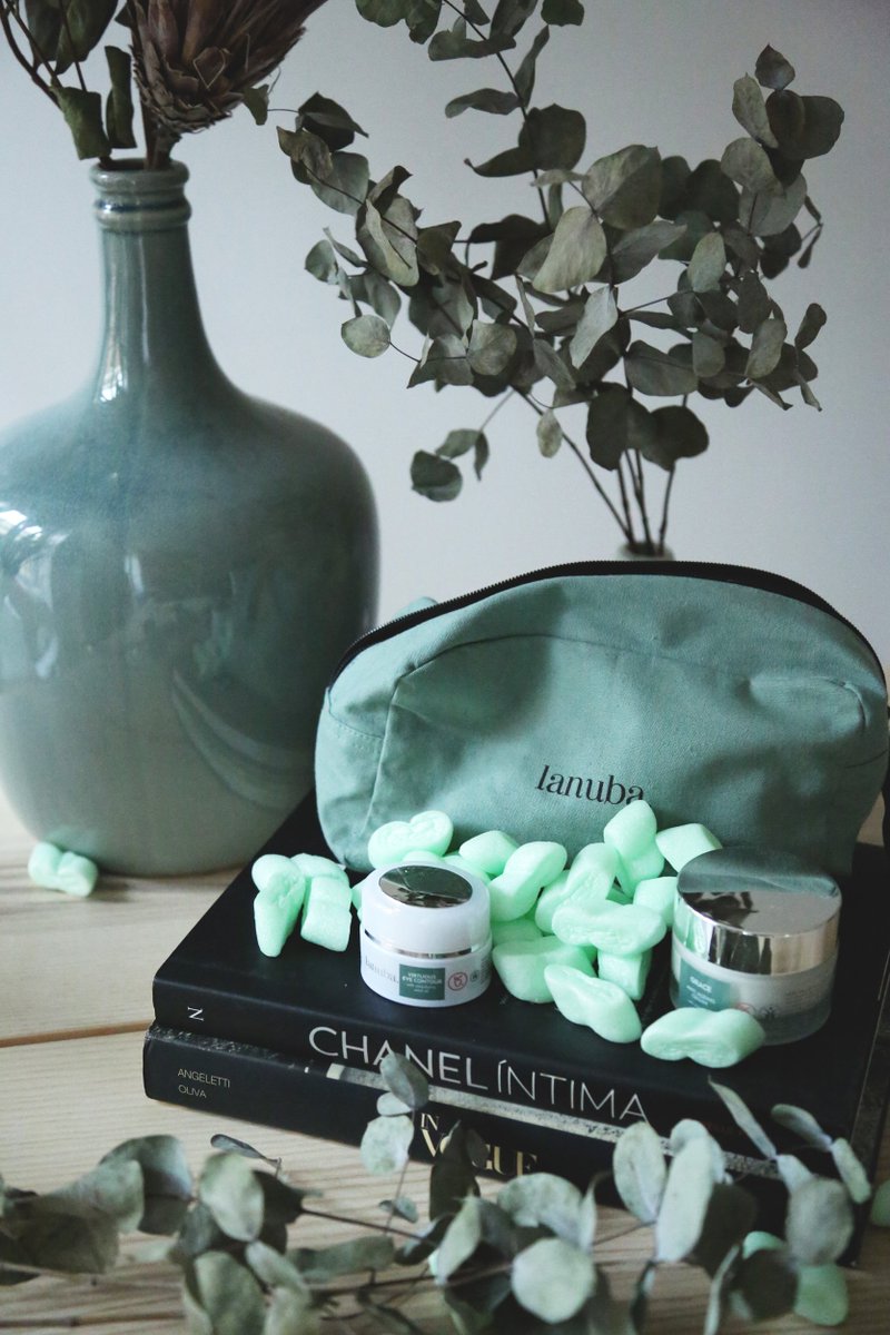 myshowroomblog's tweet photo. Un post con ideas de regalos para ponértelo muy fácil estas Navidades.
https://t.co/gIq4JNlPyx
#LanubaCosmetics https://t.co/0OuOE8JEVP