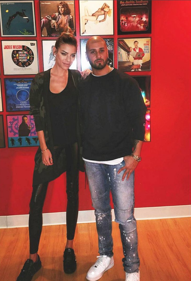 EvaShaw's tweet photo. Cooking up something eh....   @massari 🙏🏽🦌🍁🇨🇦 https://t.co/zdg0fP7sng