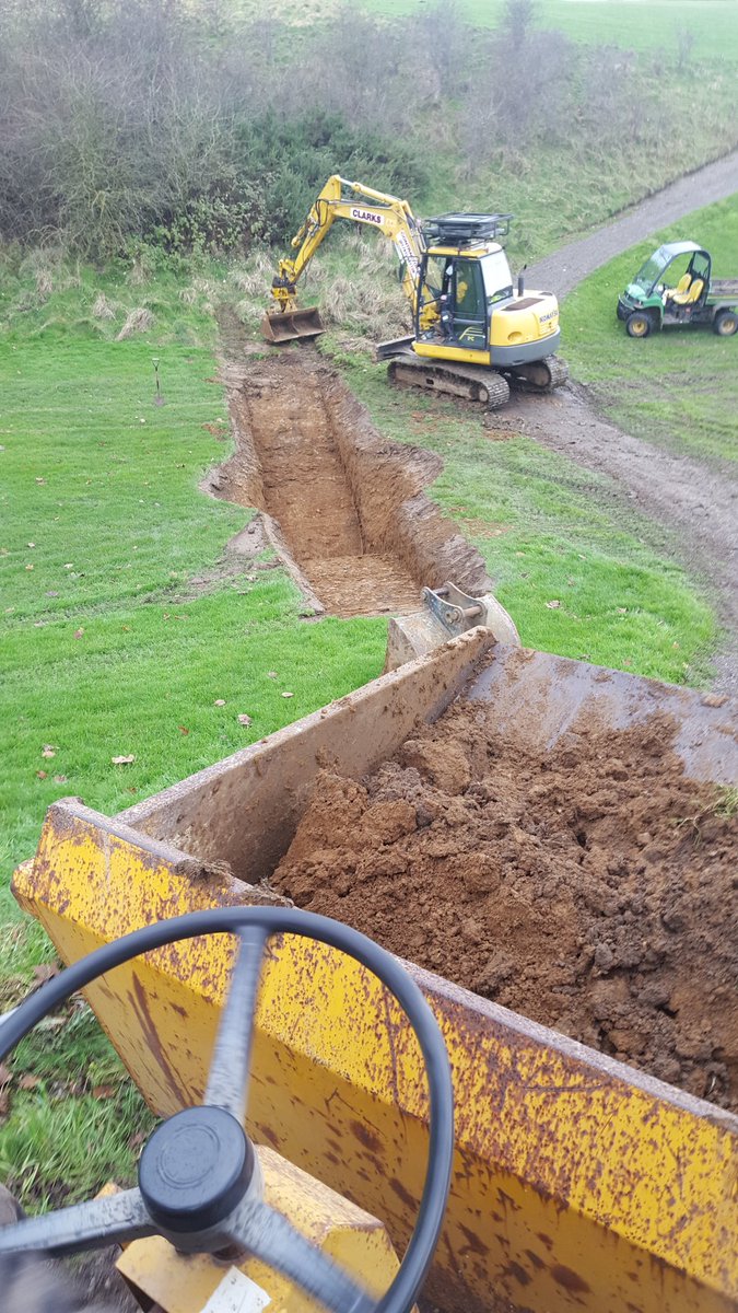 KGreenkeepers's tweet photo. Soak away nearly finished, ready for turf when it decides to warm up @KMSGC #greenkeepers https://t.co/jngbV3XaoA