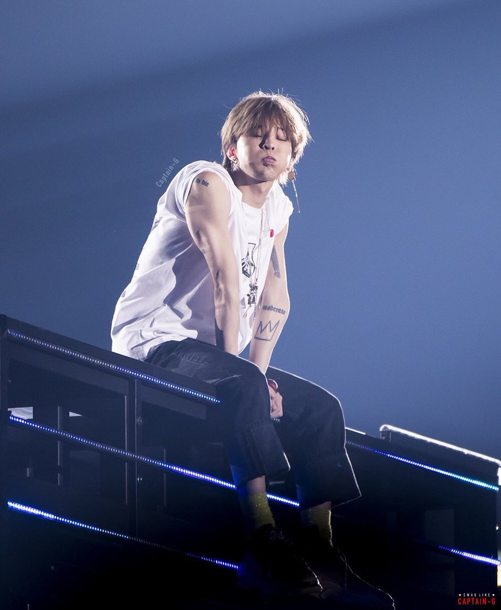 _gr8gd's tweet photo. これ…やばい…腕がやばい…😭😭😭❤️💯
cr.CaptainG_818 https://t.co/aYGfnqx49Y