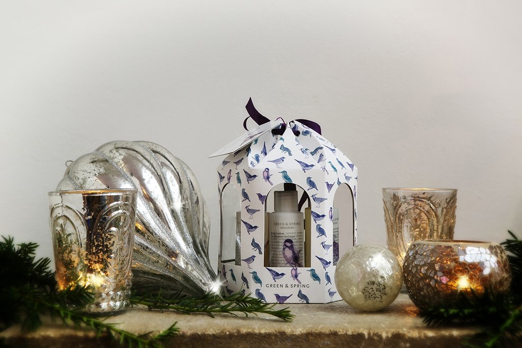 GreenandSpring's tweet image. We've got Christmas gifts for everyone on your list!
Give the gift of Green and Spring with our beautifully packaged Bird Cage containing a few products from the Relaxing range with and a lavender filled tree decoration.

greenandspring #relaxingrange #lavender #naturalbeauty
