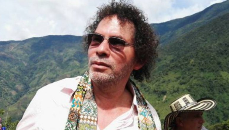 ThaniaVegaCD's tweet photo. #Frase "Las violaciones las hacían los comandantes. "alias Marlon" fue uno de los que empezó a violar las niñas que estaban en el campamento de alias Pastor Alape https://t.co/nJWm5H6yt9