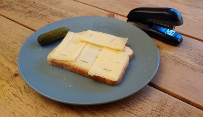 Dit zijn de beste botervervangers - Nietjes, klittenband of een bankschroef speld.nl/?p=78169