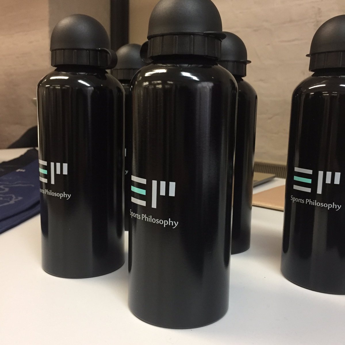 SP_Active's tweet image. Come get your @SP_Active bottles at our pop-up in Soho!! And get lots of Xmas presents! #christmaspopup #sustainablefashion
