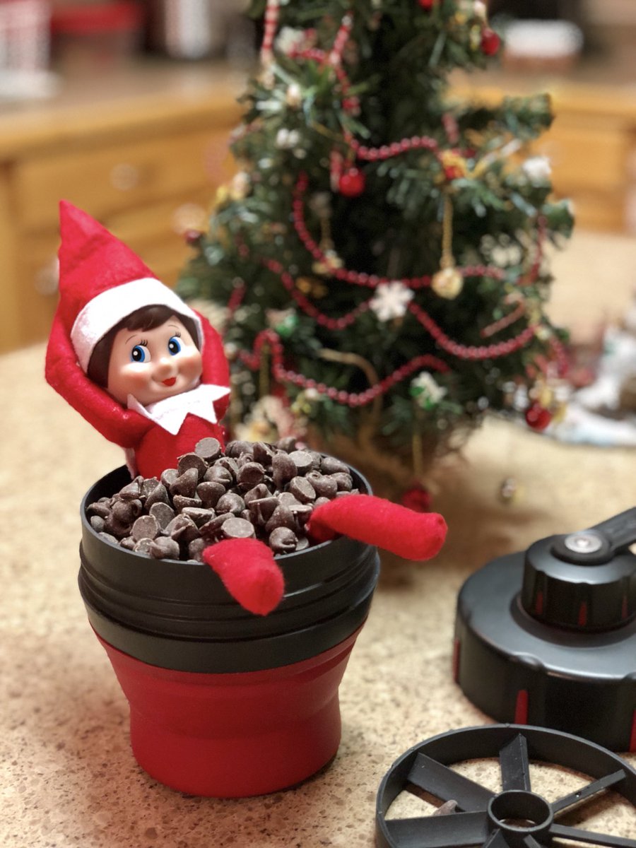 GoPUCC's tweet photo. Should have known Twinkle wouldn't get into the Epsom salt. #elfontheshelf2017 https://t.co/sB8dZOk4xD