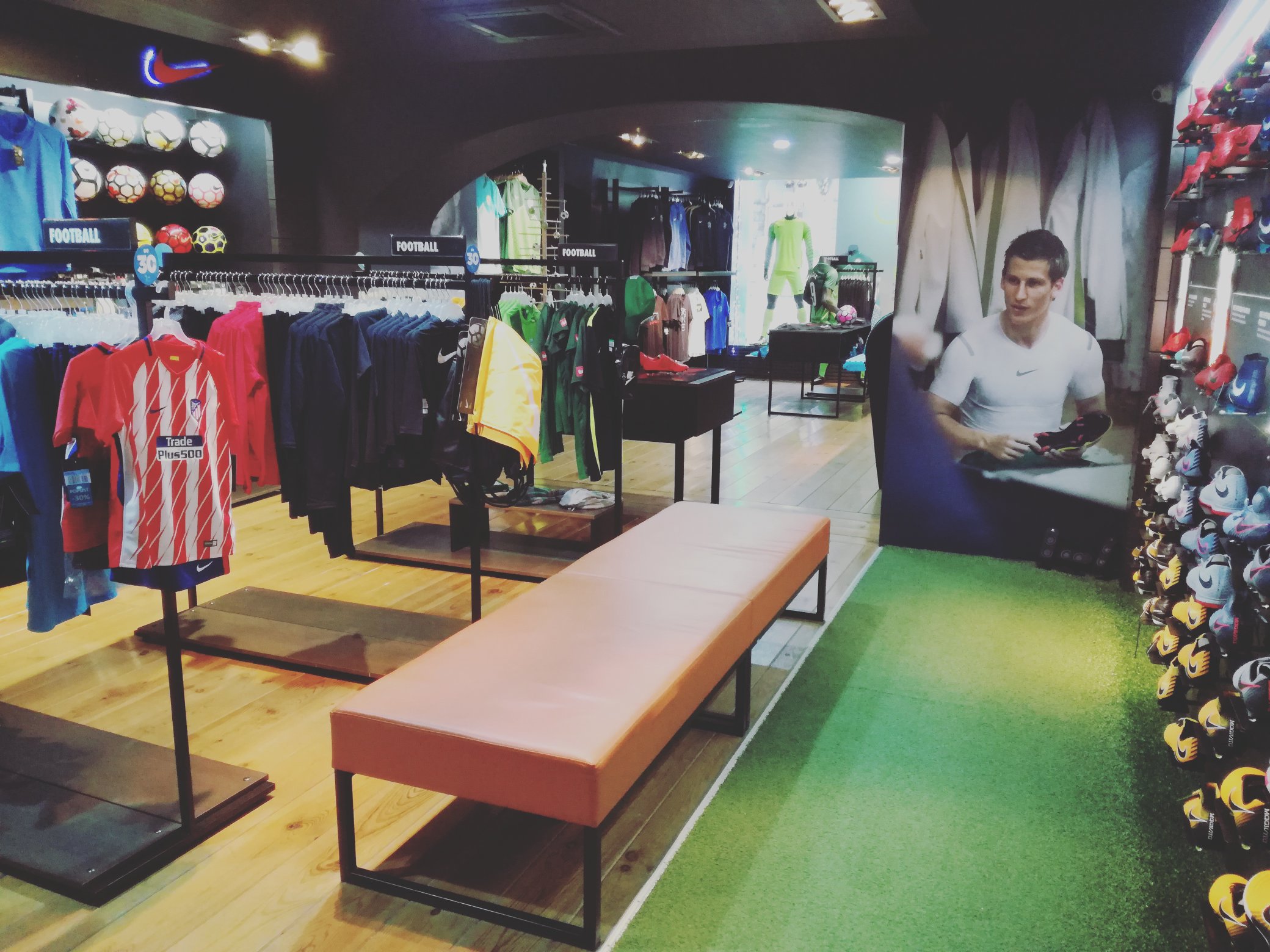 NZS Nike Trgovina NZSNikeStore X