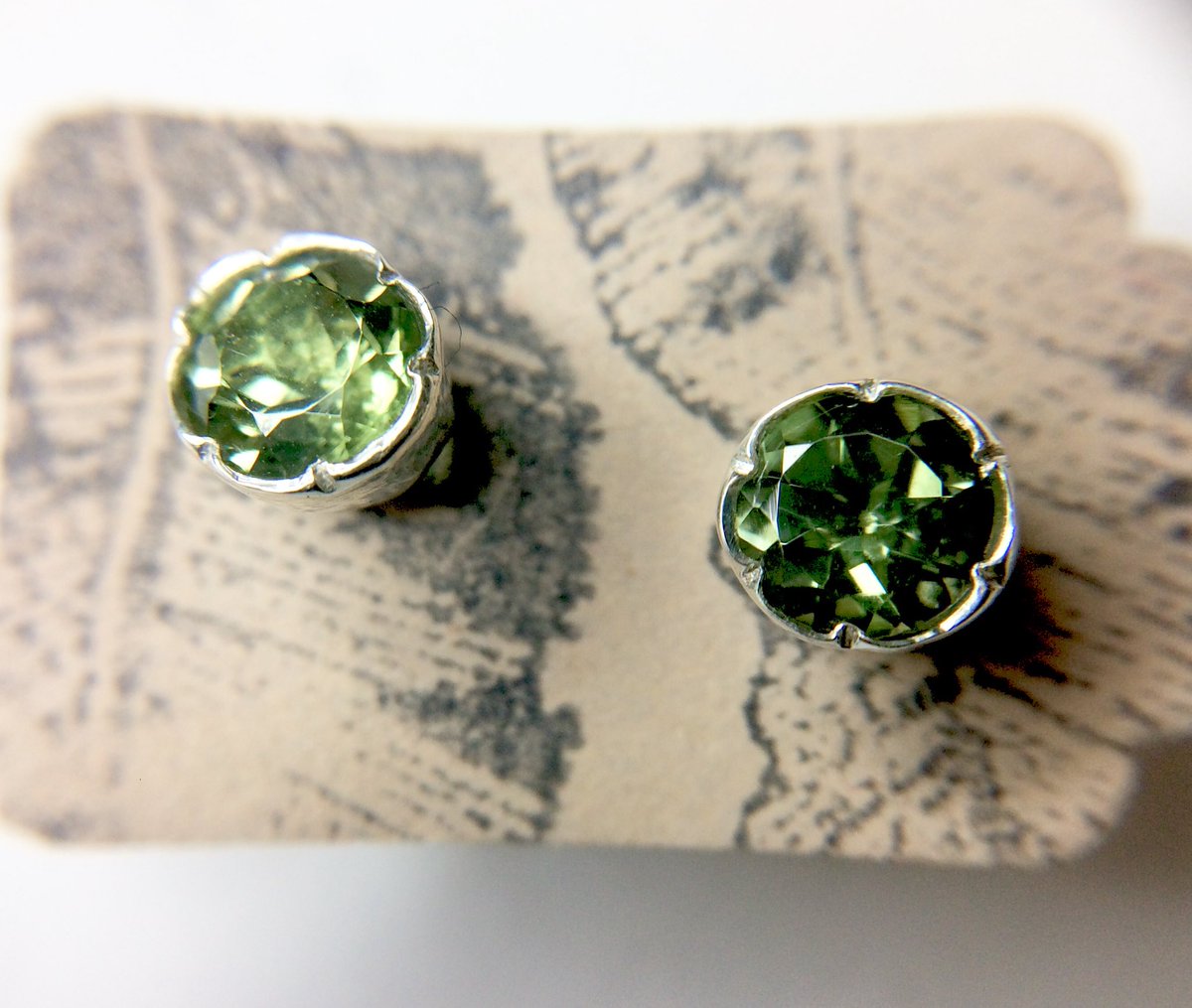 KateHodgson6's tweet photo. Tourmaline commissioned earrings on way to @pyramidgallery today! https://t.co/wXIlkaOOJQ