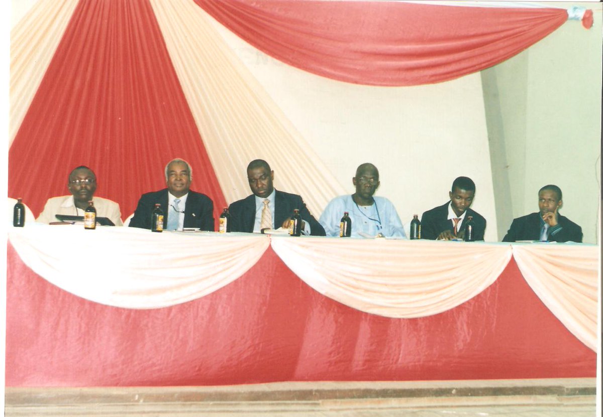 donlaz4u's tweet photo. #throwback #Tbt
10 yrs ago (2007), I led other members of HAPPY Club, University of Ibadan to organize a Public Lecture on Youth, Sex and HIV/AIDS in Nigeria. Sir Bright Ekweremadu of @SFHNigeria was Guest Speaker, @PLadipo of @ARFHng was Chairman. 
cc. @HAPPYNigeria @bigmoNaija https://t.co/eS9vM5eWXj