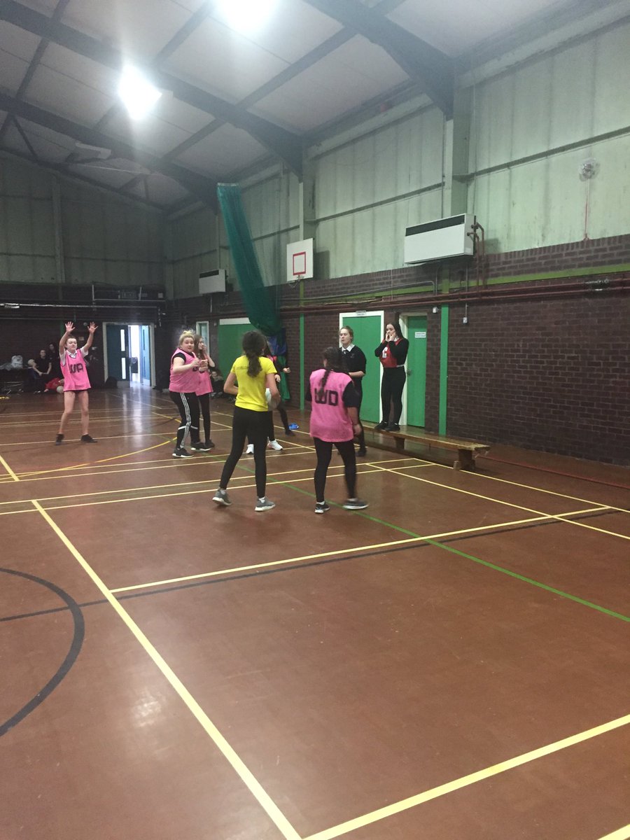 Mrs Curtis 11HC champions of the yr11 house matches 👍🏆woop woop 😀