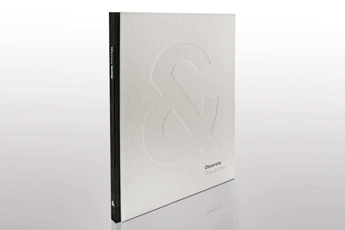 otzarretaTandM's tweet photo. Cada proyecto es una nueva oportunidad para causar una buena impresión. Y la mejor forma de presentarnos es mostrar lo que hacemos en nuestro nuevo book.  https://t.co/wIemN0P7du
#Otzarreta #ThinkandMake #design https://t.co/CbfnfwV64V