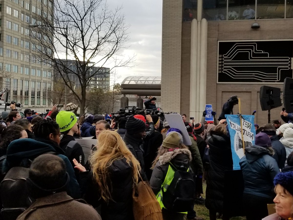 AlexLimonNews's tweet photo. Protest outside of FCC, vote to lift net neutrality rules expected shortly. #NetNeutrality https://t.co/G0hD5SDOq9