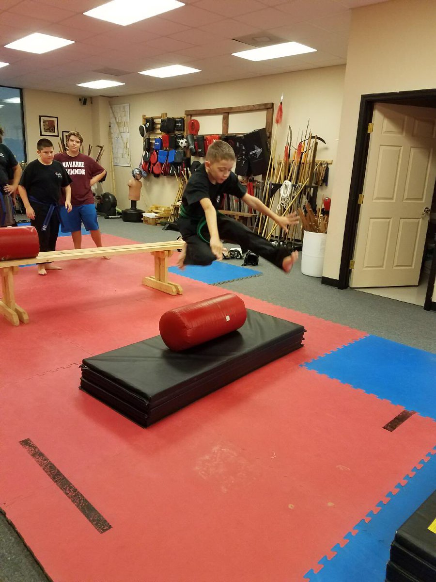 MidwayBudoDojo's tweet photo. #ThursdayMotivation 
Fly high &amp; let nothing hold you back👊
Class 5-7pm

#karate #martialarts #fitness #dojo #training #workout #fun #fit #GulfBreeze #Navarre https://t.co/PXQy17u47Z