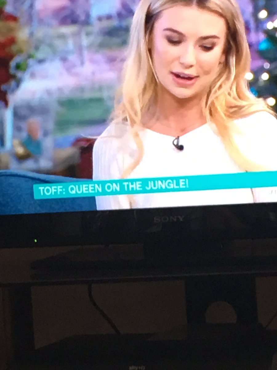 Princess_bum's tweet photo. @thismorning was you meant to say queen "of the jungle" 🙄😂 https://t.co/x7WtlHayRm