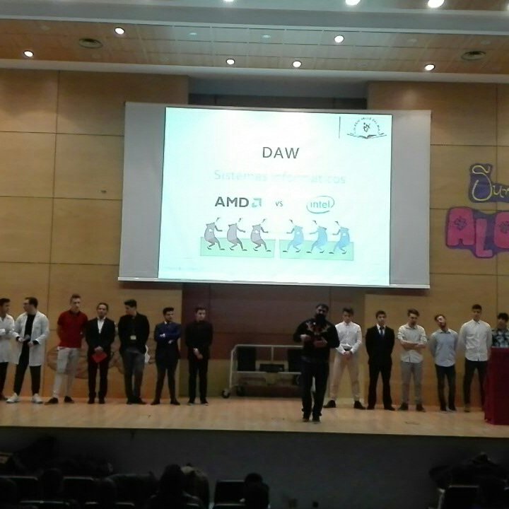 ValledelMiro's tweet image. #IntelvsAMD
Procesadores Intel ¿ Quién ganará @intel o @AMD ?