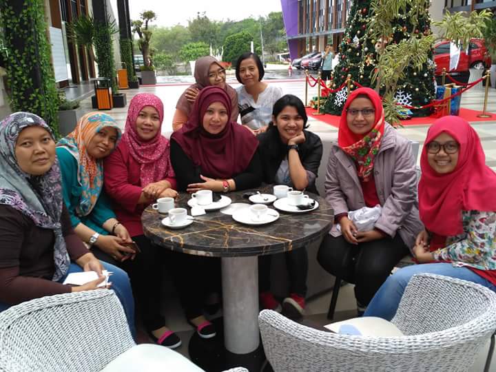 ImroatusSoleka1's tweet photo. #gatheringallqaindonesia #11nov2017 #goldentuliphotelbatumalang #withmyfriend #forthebest #proudsampoerna https://t.co/y9Pm6HzCVJ