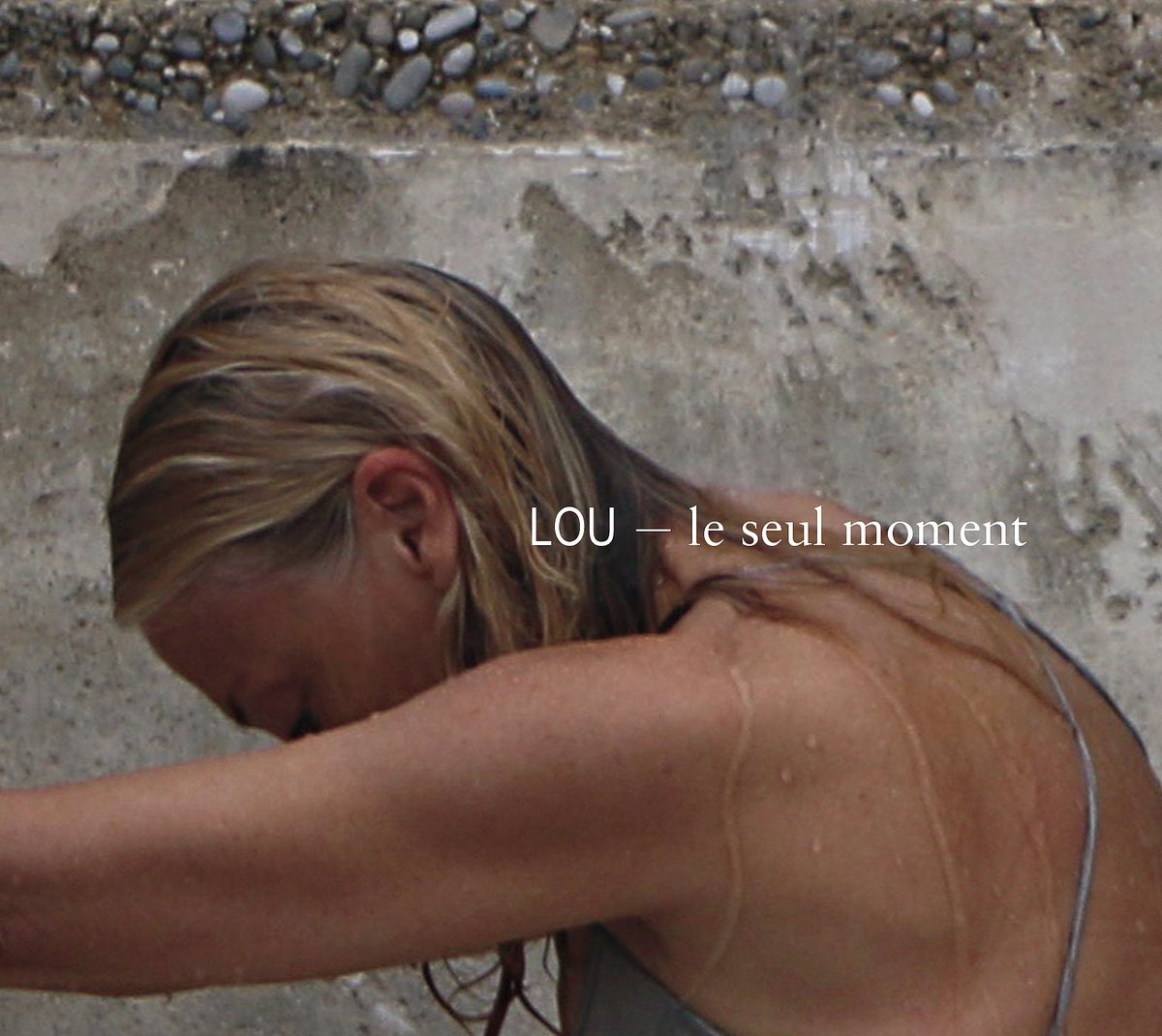 _L_O_U's tweet photo. "LE SEUL MOMENT"
"Il y a les beaux disques et les essentiels, ceux auxquels on reviendra souvent par besoin, nécessité. Ce disque de Lou en est."#benzine #gregbod
https://t.co/BW6ElVvPqb https://t.co/hZXzLrAwOo