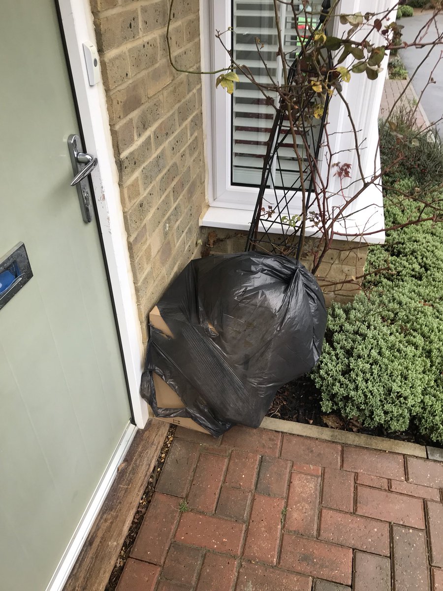 _kateberry's tweet photo. @myhermes Not sure I consider this as being ‘Left securely in porch’, I think you meant ‘Left outside front door for everyone to see’, thankfully I live in a nice neighbourhood and my package wasn’t stolen #alwaysdisgustedbyyourservice #sortitout https://t.co/yRP1bBwjMU