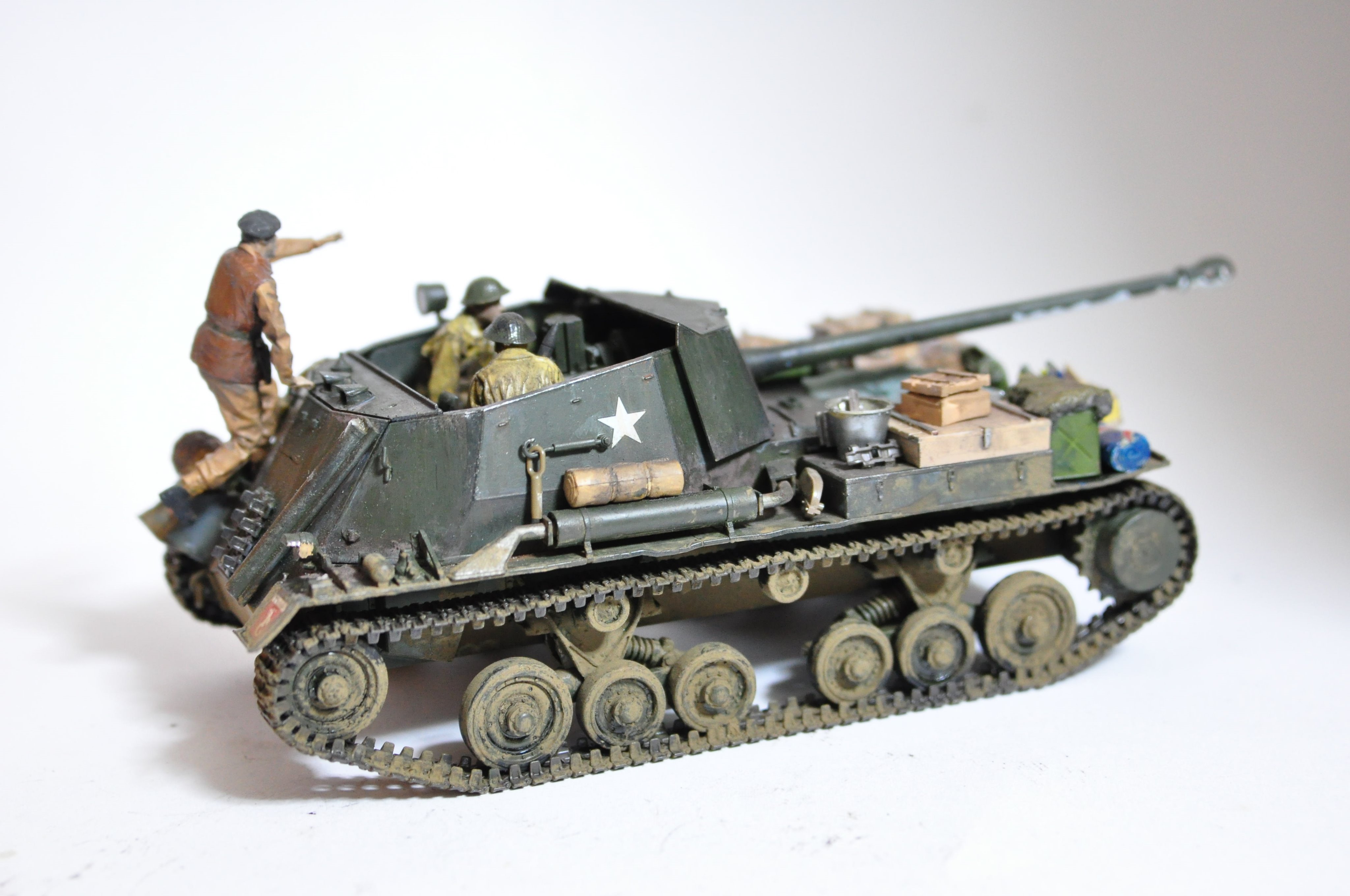 まろやか イギリス対戦車自走砲 アーチャー タミヤ 1 35 完成しました 12月9日に発売されたタミヤさんの新製品 早速作ってみました バレンタインの車体に後ろ向きに付けた17ポンド砲がユニーク 中京afvでジオラマも作って展示しようかなと計画中