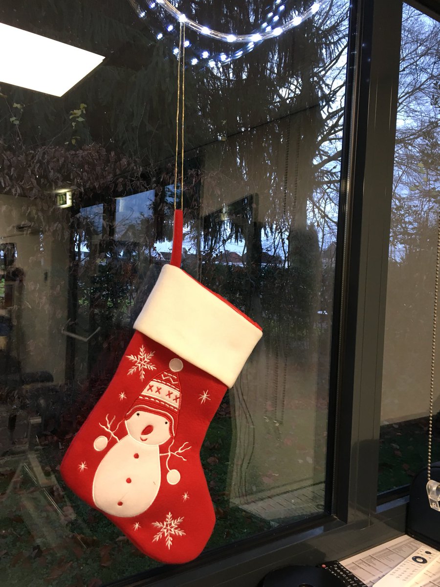 FysioGCN's tweet image. Kerstversiering is weer aanwezig in de praktijk! #sfeer #fysiotherapie #Beek #kerst
