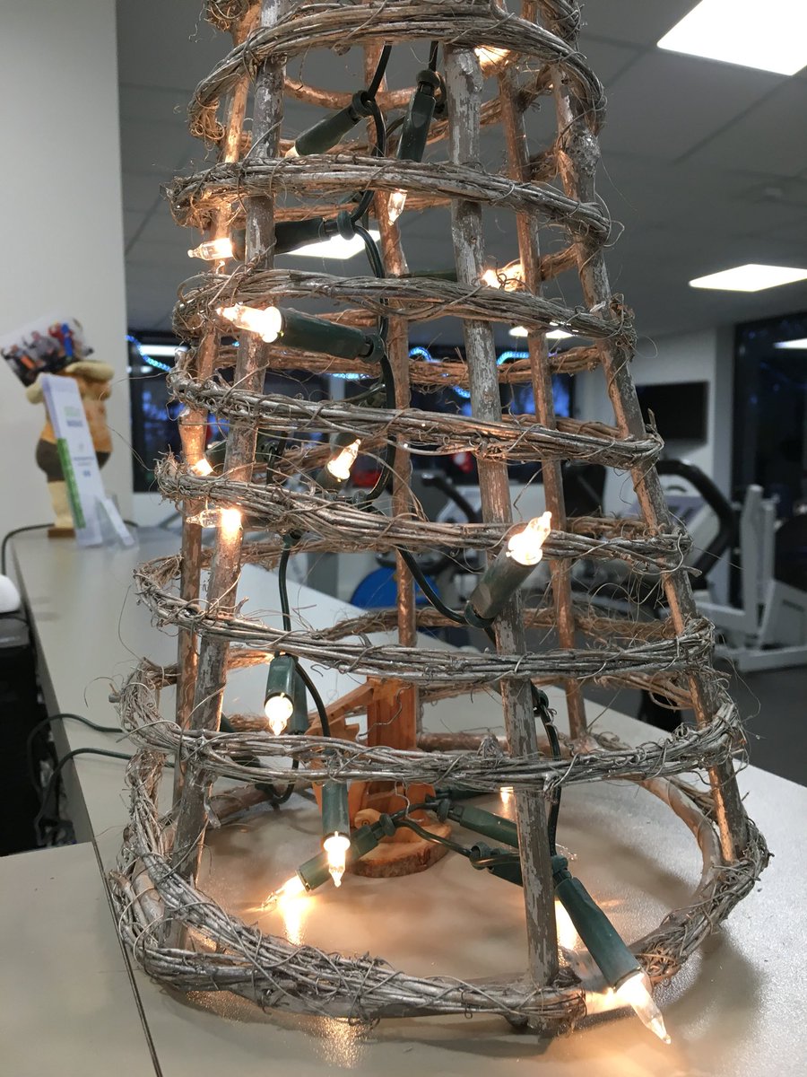 FysioGCN's tweet image. Kerstversiering is weer aanwezig in de praktijk! #sfeer #fysiotherapie #Beek #kerst